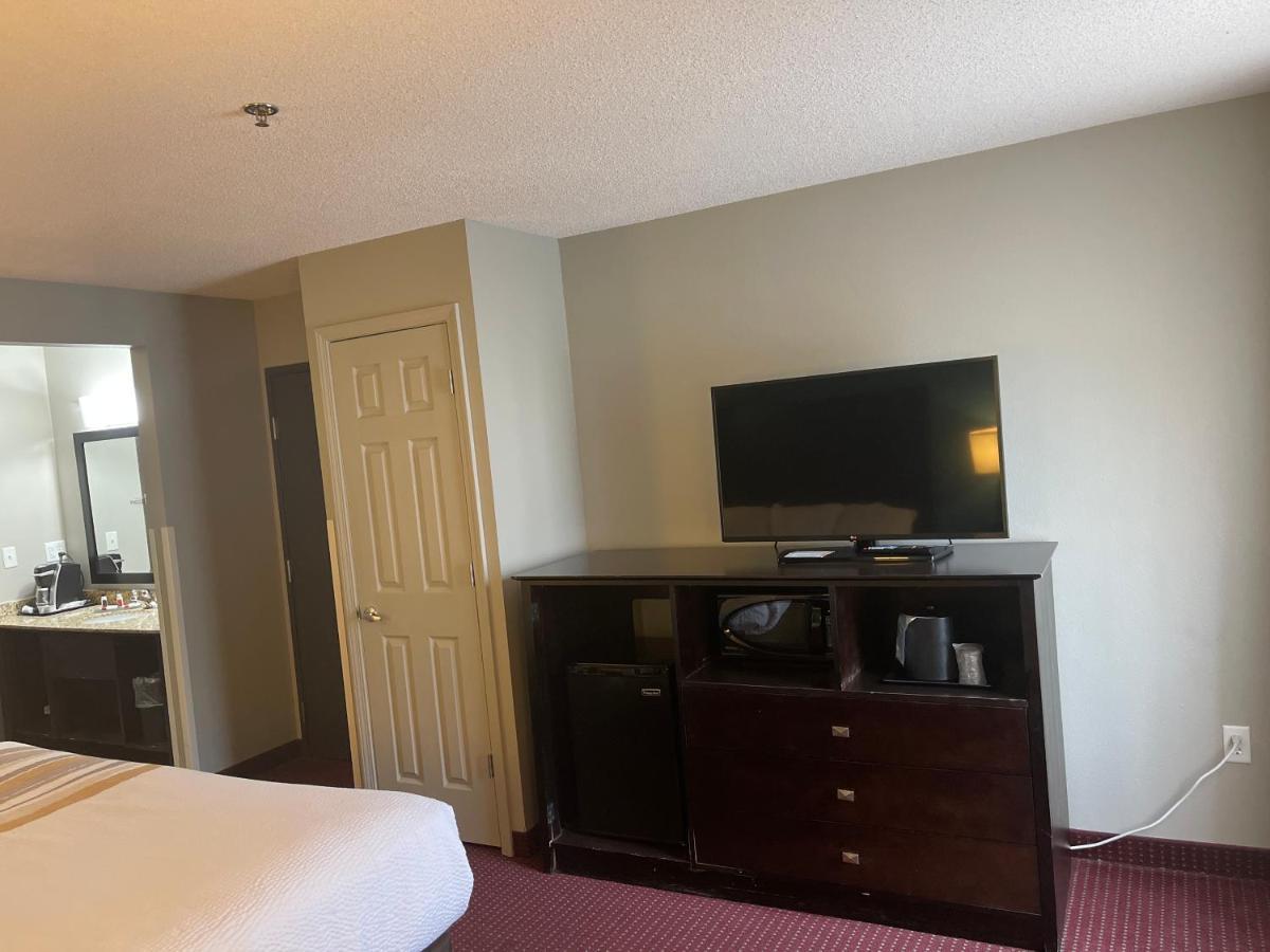 La Quinta By Wyndham O'Fallon, Il - St. Louis Екстер'єр фото